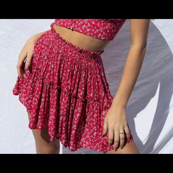 NWT, Princess Polly, matching red floral set - Picture 2 of 3